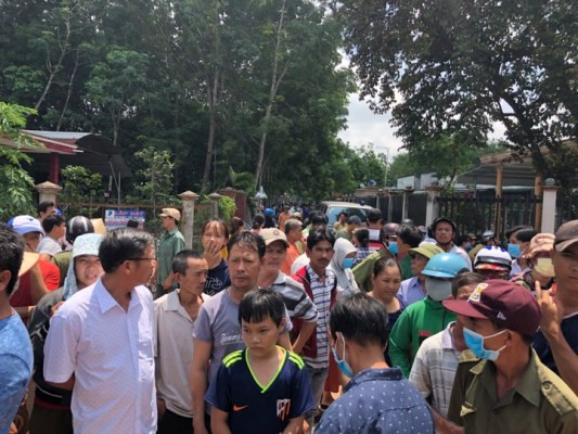 Cận cảnh ngôi nhà có 2 thi thể người trong thùng nhựa ở Bình Dương ảnh 9