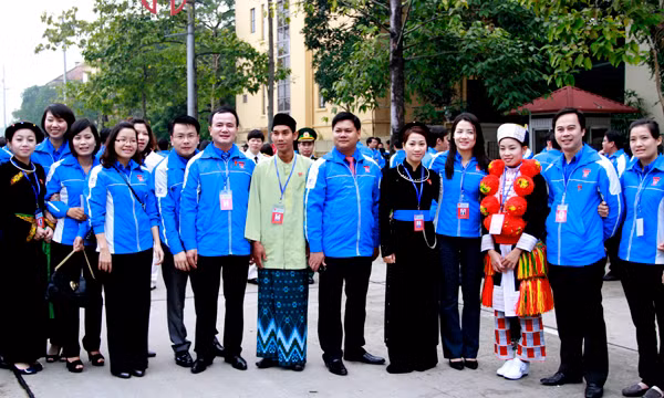Đại hội Đoàn toàn quốc lần thứ X diễn ra từ ngày 11 đến ngày 14-12. Đây không chỉ là dịp sinh hoạt chính trị lớn của đoàn viên thanh niên mà còn là dịp để thế hệ trẻ khắp các vùng miền giao lưu