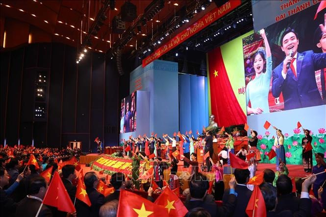 Chương trình biểu diễn nghệ thuật chào mừng tại phiên khai mạc Đại hội. Ảnh: TTXVN