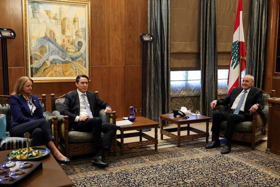 Chủ tịch Quốc hội Li-băng Nabih Berri gặp đặc phái viên Mỹ Amos Hochstein tại Beirut hôm 21/10. (Ảnh: Reuters)