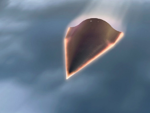 Máy bay siêu tốc Falcon HTV-2 của Mỹ. Ảnh: Reuters