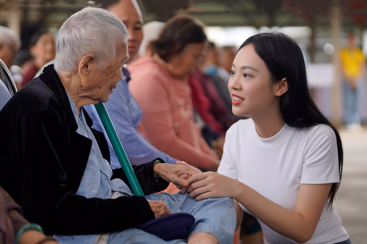 Gần 2 năm giữ ngôi vị Á hậu 1 Hoa hậu Việt Nam 2022, Trịnh Thùy Linh thường xuyên tham gia chương trình vì cộng đồng, tuy nhiên chuyến đi đến Phú Yên để lại cho cô nhiều cảm xúc. Cô nói rằng chương trình càng có ý nghĩa hơn khi được tổ chức trước thềm sự kiện quy mô nhất của Phú Yên trong năm 2024 - Tiền Phong Marathon. Gần 2 năm giữ ngôi vị Á hậu 1 Hoa hậu Việt Nam 2022, Trịnh Thùy Linh thường xuyên tham gia chương trình vì cộng đồng, tuy nhiên chuyến đi đến Phú Yên để lại cho cô nhiều cảm xúc. Cô nói rằng chương trình càng có ý nghĩa hơn khi được tổ chức trước thềm sự kiện quy mô nhất của Phú Yên trong năm 2024 - Tiền Phong Marathon.