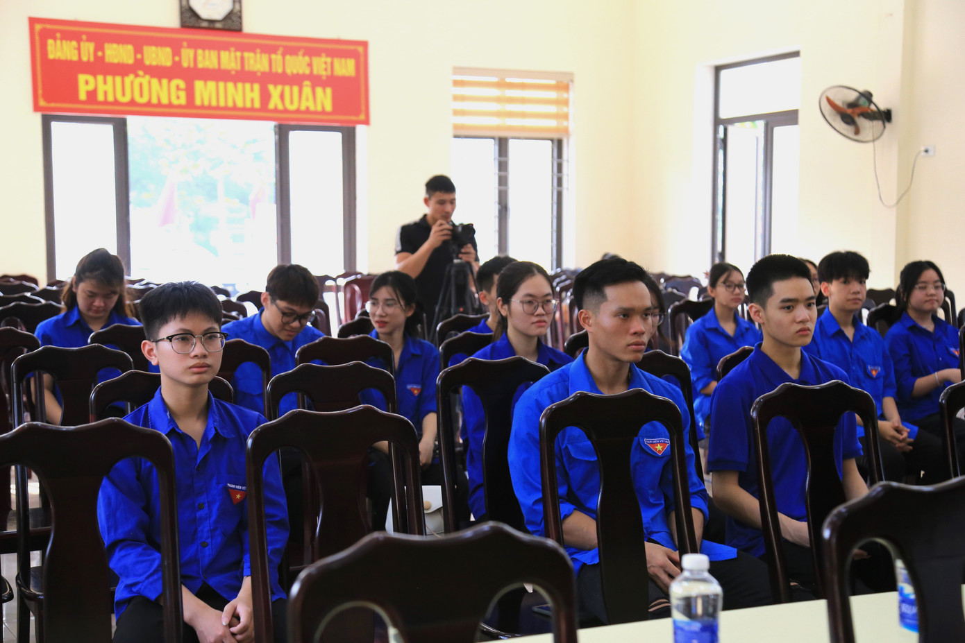 Sáng 7/7, tại Nhà văn hóa phường Minh Xuân, Tỉnh Đoàn Tuyên Quang tổ chức lễ ra quân đội hình thanh niên tình nguyện hỗ trợ chính quyền hai cấp trên toàn tỉnh. Ảnh: Thành Đạt