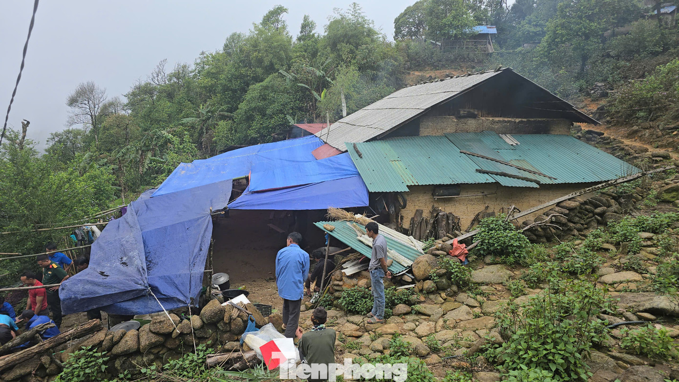 Nhà của nạn nhân Tẩn U Mẩy và con trai Lý Lao San thiệt mạng trong vụ sạt lở tại bản Lản Nhì Thàng, xã Sì Lở Lầu, huyện Phong Thổ, Lai Châu. Nhà của nạn nhân Tẩn U Mẩy và con trai Lý Lao San thiệt mạng trong vụ sạt lở tại bản Lản Nhì Thàng, xã Sì Lở Lầu, huyện Phong Thổ, Lai Châu.