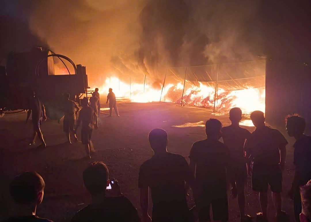 Hiện trường vụ cháy xưởng quế tại huyện Văn Yên, tỉnh Yên Bái.