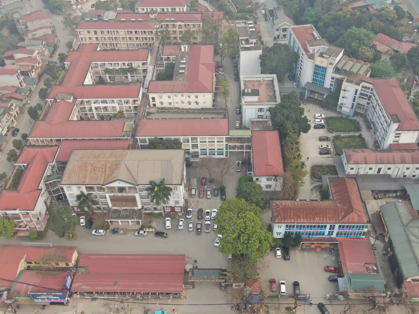 Các cơ sở hạ tầng cũ sẽ được sửa chữa thành khuôn viên chung, với 3 trung tâm gồm Trung tâm Sản - Nhi, Trung tâm Y học cổ truyền - Phục hồi chức năng, Trung tâm Sức khỏe tâm thần. Trong ảnh: Khuôn viên bệnh viện Sản Nhi.