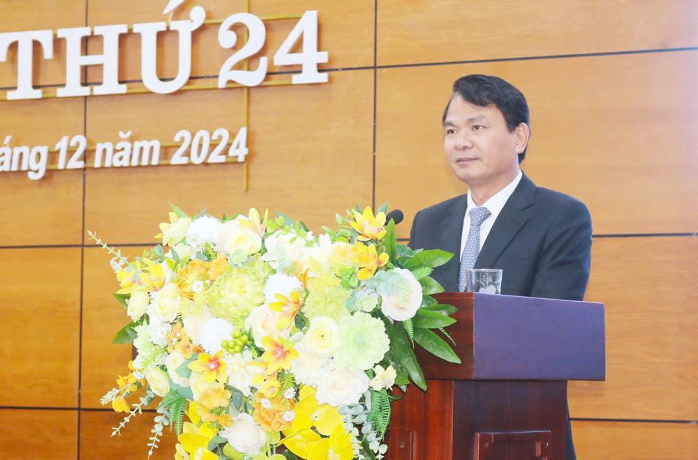 Ông Đặng Xuân Phong, Ủy viên Ban Chấp hành Trung ương Đảng, Bí thư Tỉnh ủy, Trưởng Đoàn Đại biểu Quốc hội tỉnh Lào Cai phát biểu tại Kỳ họp. Ảnh: Cổng thông tin điện tử tỉnh Lào Cai. Ông Đặng Xuân Phong, Ủy viên Ban Chấp hành Trung ương Đảng, Bí thư Tỉnh ủy, Trưởng Đoàn Đại biểu Quốc hội tỉnh Lào Cai phát biểu tại Kỳ họp. Ảnh: Cổng thông tin điện tử tỉnh Lào Cai.