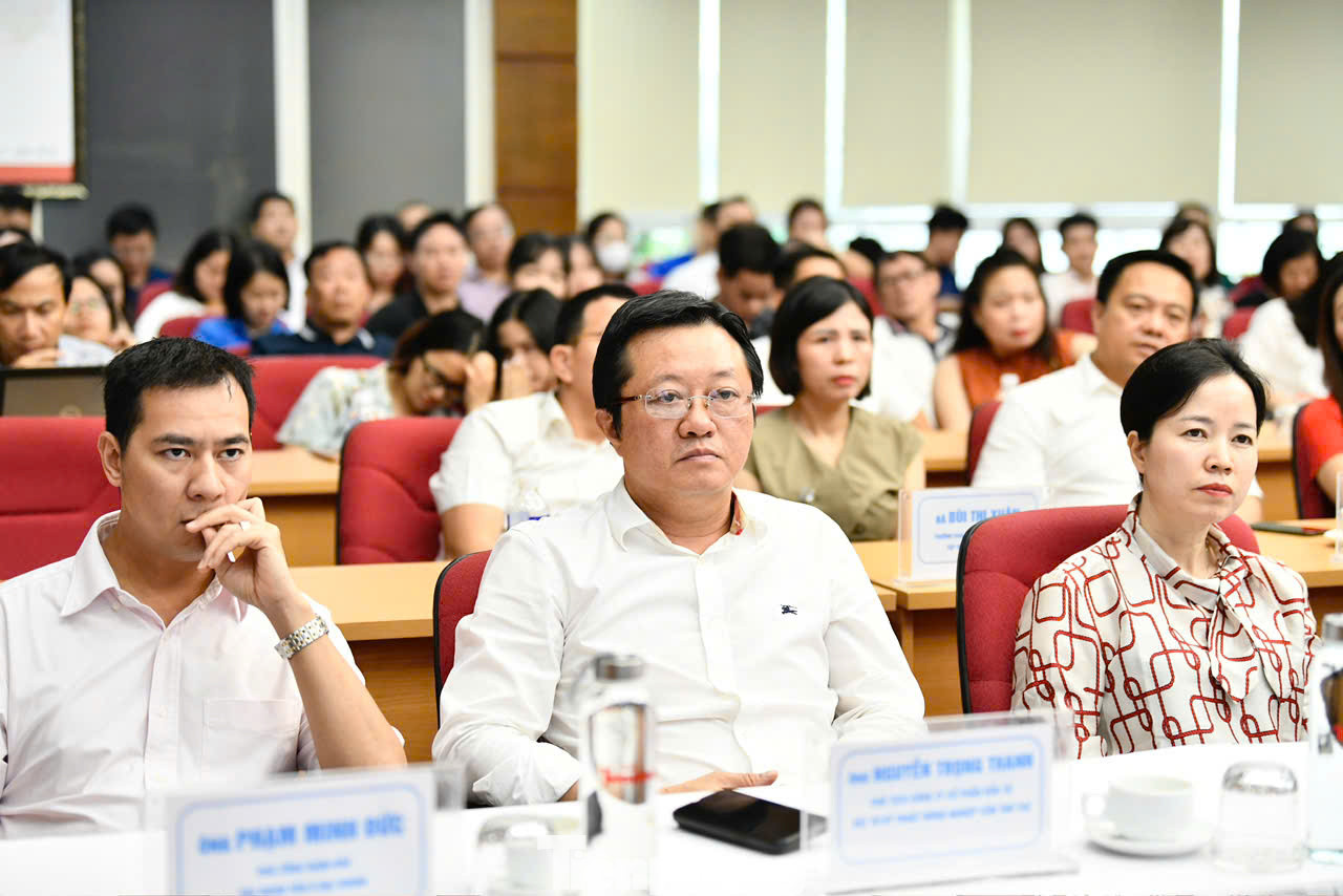 Nhiều nhà hảo tâm cùng báo Tiền Phong chung sức hỗ trợ đồng bào bị thiệt hại do bão lũ