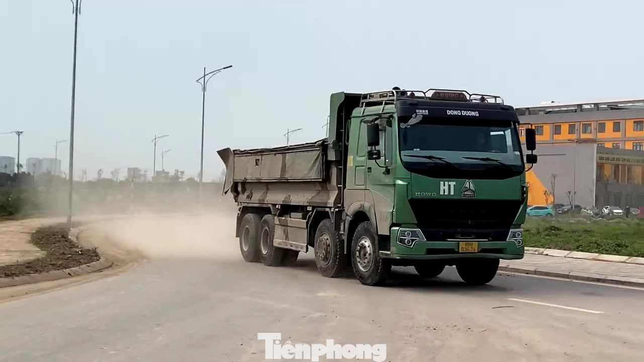 Công trường mịt mù khói bụi thuộc Học viện Nông nghiệp Việt Nam Công trường mịt mù khói bụi thuộc Học viện Nông nghiệp Việt Nam