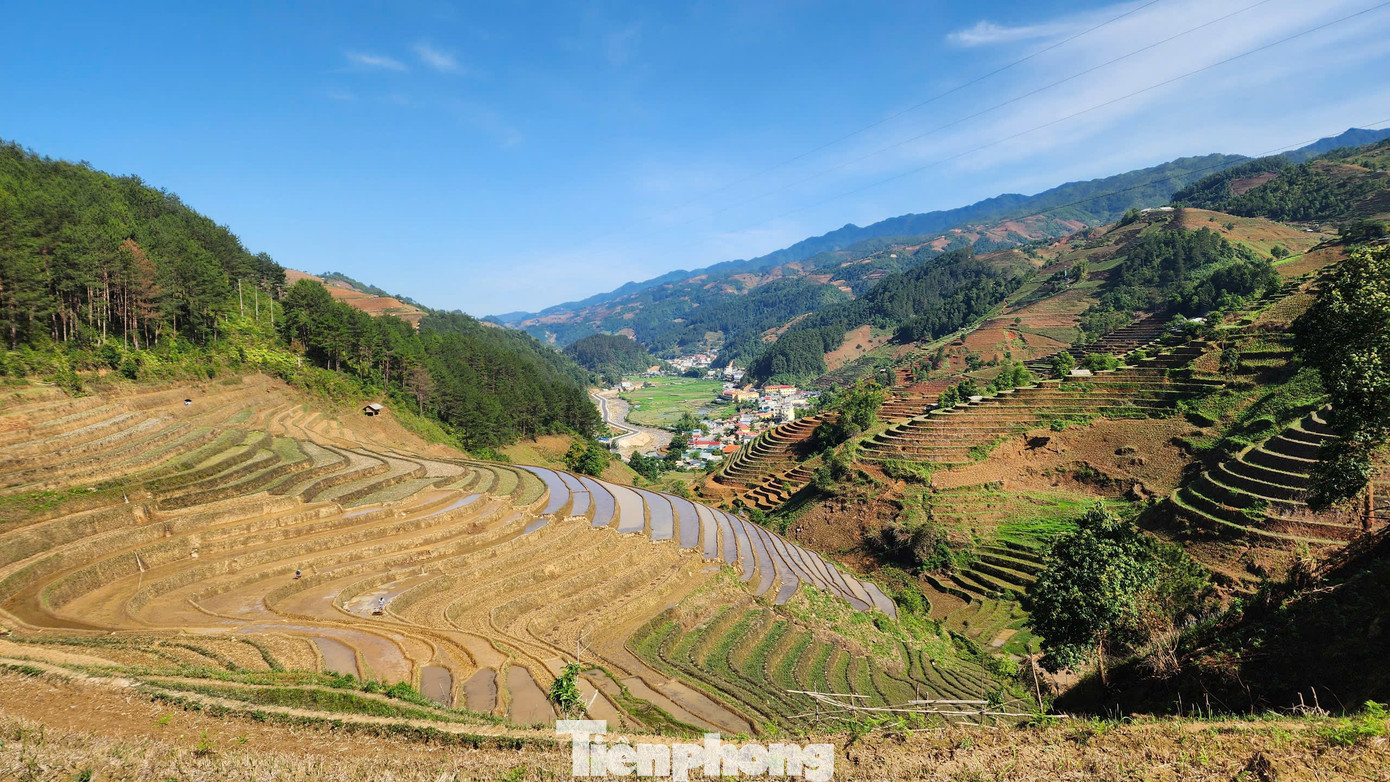 Năm 2007, ruộng bậc thang tại ba xã La Pán Tẩn, Dế Xu Phình và Chế Cu Nha (huyện Mù Cang Chải) được công nhận là Danh lam thắng cảnh cấp quốc gia. Đến năm 2020, danh thắng này tiếp tục được xếp hạng Di tích quốc gia đặc biệt. Không chỉ nổi tiếng trong nước, Mù Cang Chải còn được bình chọn là một trong 10 ruộng bậc thang đẹp nhất thế giới.