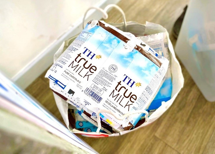 Các cửa hàng TH true mart tham gia chương trình đã có những ngày “bội thu” vỏ hộp sữa từ người tiêu dùng Các cửa hàng TH true mart tham gia chương trình đã có những ngày “bội thu” vỏ hộp sữa từ người tiêu dùng