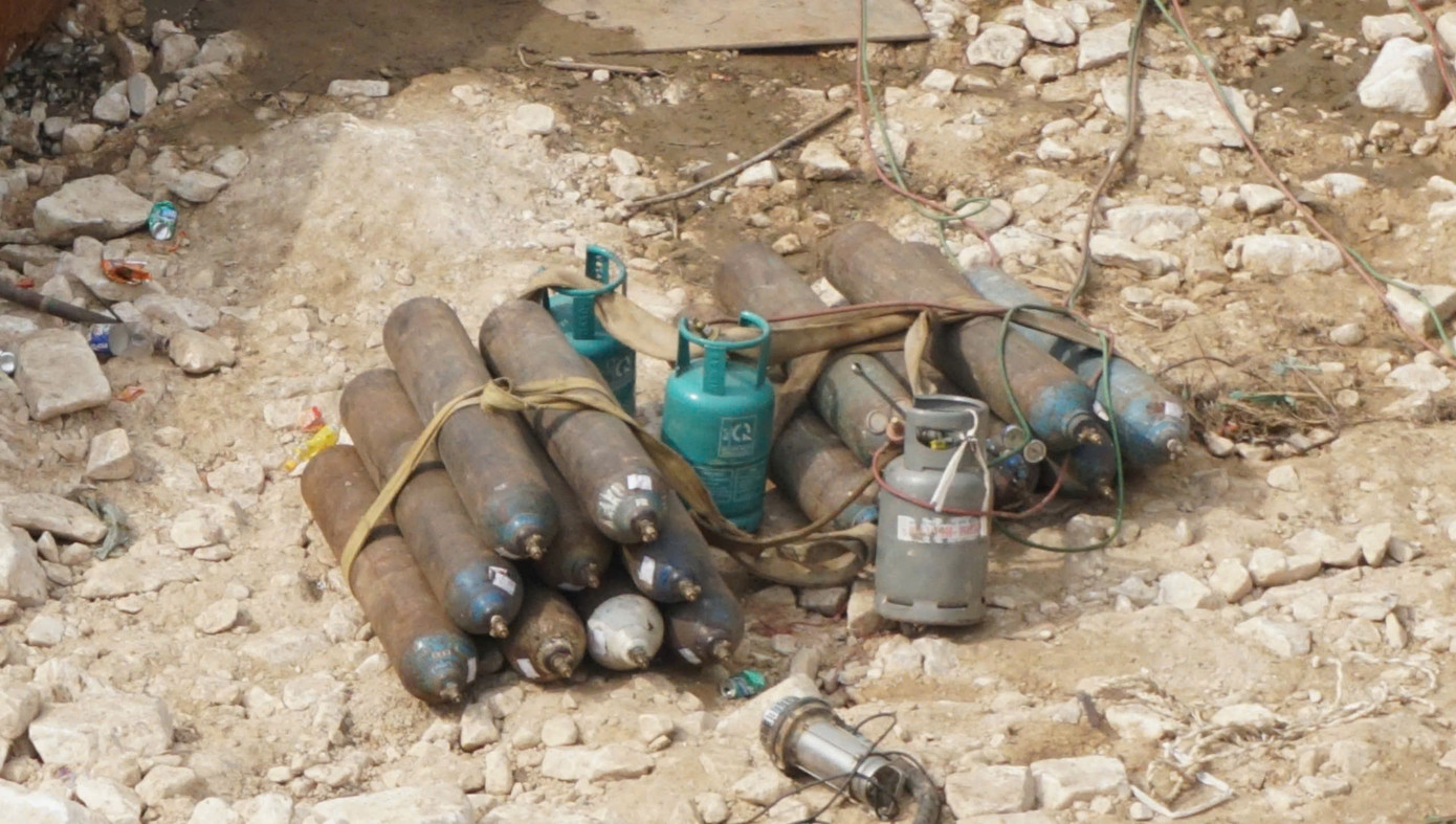 Các cấu kiện được trục vớt. Các cấu kiện được trục vớt.