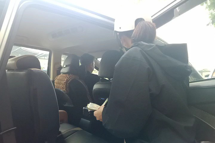 Nhà xe thu tiền từng khách