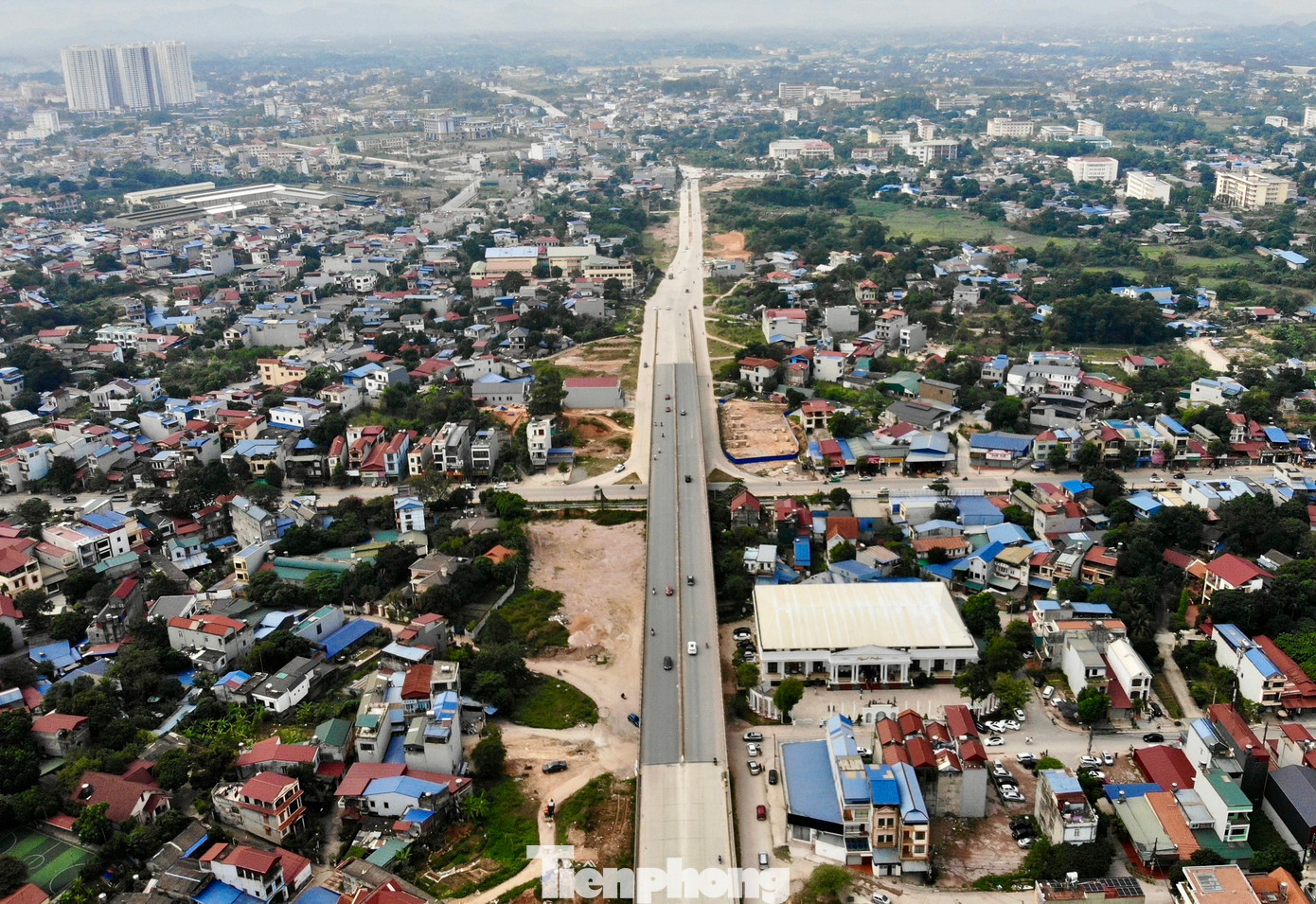Dự án đường Bắc Sơn kéo dài do Doanh nghiệp Xây dựng Xuân Trường làm chủ đầu tư, được khởi công từ tháng 7/2018, thực hiện theo hình thức đối tác công - tư (PPP) - Hợp đồng BT. Dự án có tổng mức đầu tư trên 2.000 tỷ đồng với tổng chiều dài tuyến đường 9,5 km, điểm đầu tuyến giao với đường Lương Ngọc Quyến, phường Quang Trung, điểm cuối tuyến giao với ngã ba xóm Cao Trãng, xã Phúc Xuân (TP. Thái Nguyên).