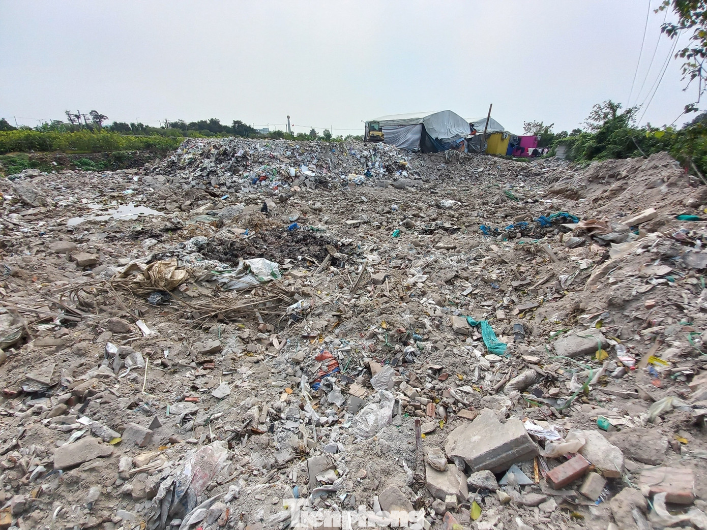 Để xảy ra điểm ô nhiễm không khí nhất Hà Nội: UBND huyện Gia Lâm vào cuộc ra sao? ảnh 2