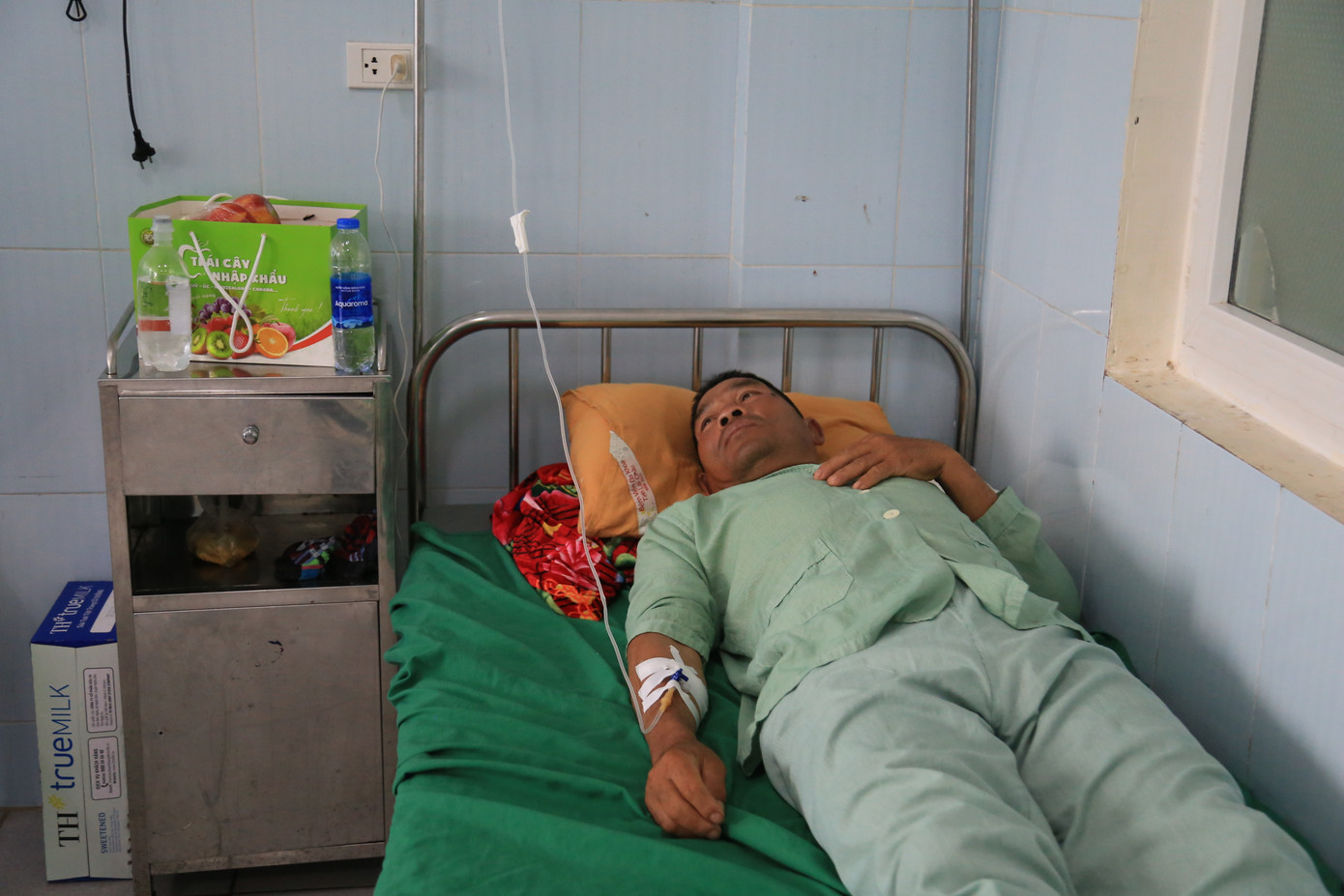 Anh Lường Văn Sinh nằm điều trị tại bệnh viện Đa khoa tỉnh Lai Châu. Anh Lường Văn Sinh nằm điều trị tại bệnh viện Đa khoa tỉnh Lai Châu.