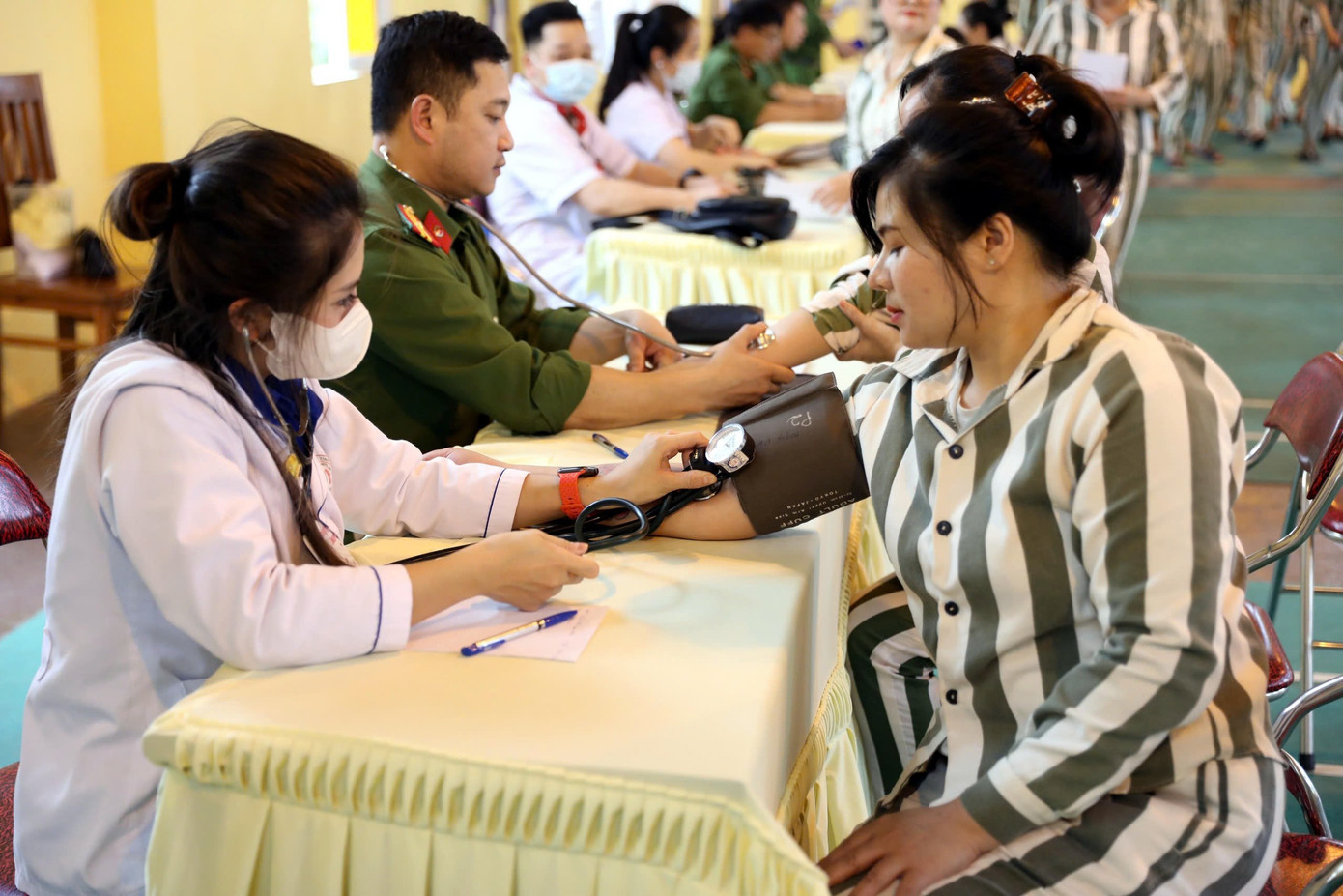 Hoạt động thăm khám miễn phí. Hoạt động thăm khám miễn phí.