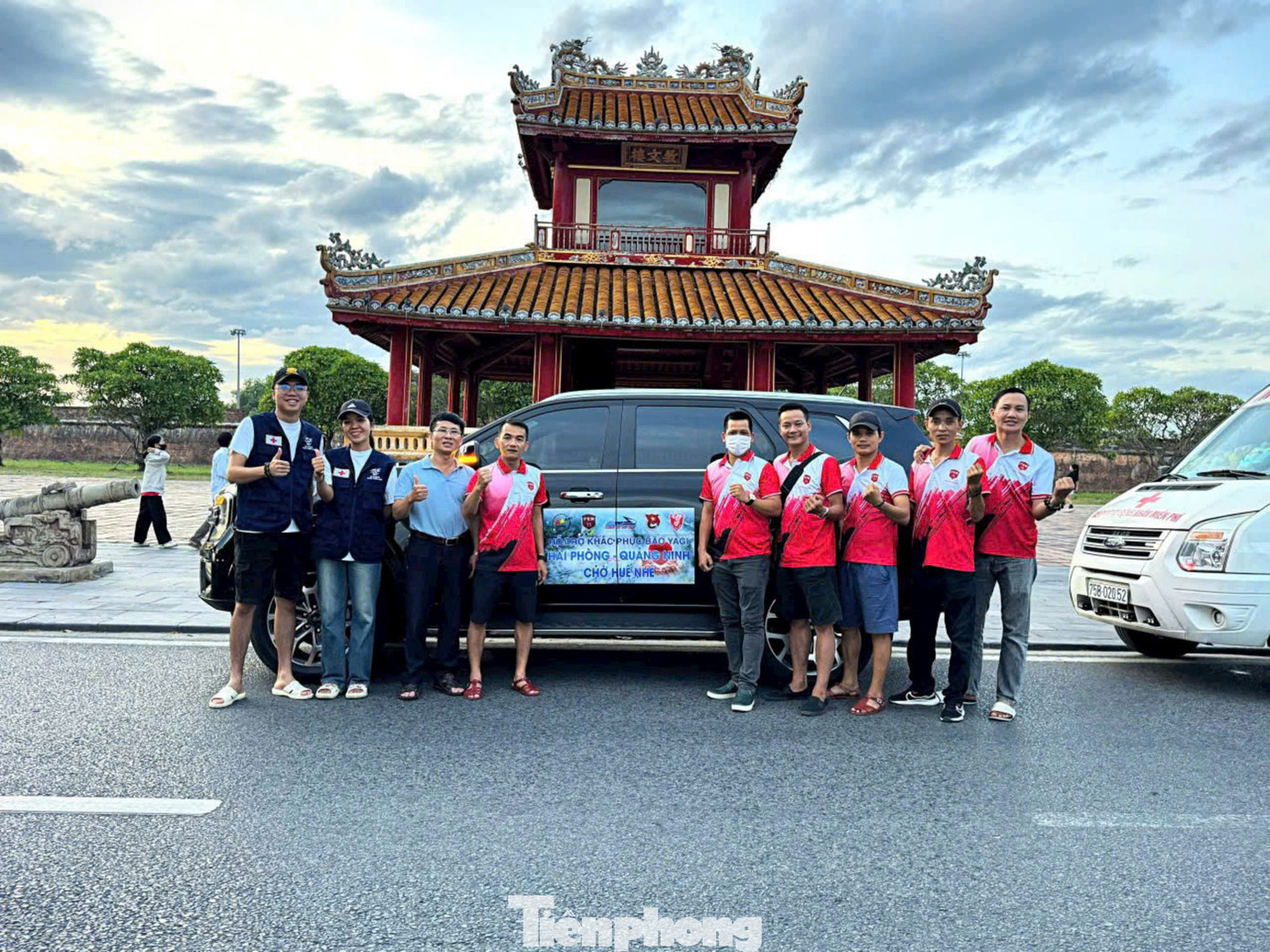 Để phục vụ tốt công tác hỗ trợ người dân ở vùng ảnh hưởng nặng nề do bão Yagi, từ 17h ngày 8/9, Hội Phản ứng nhanh tỉnh Thừa Thiên Huế (PUN 75) đã có đoàn Tiền Trạm xuất phát đến Hải Phòng.