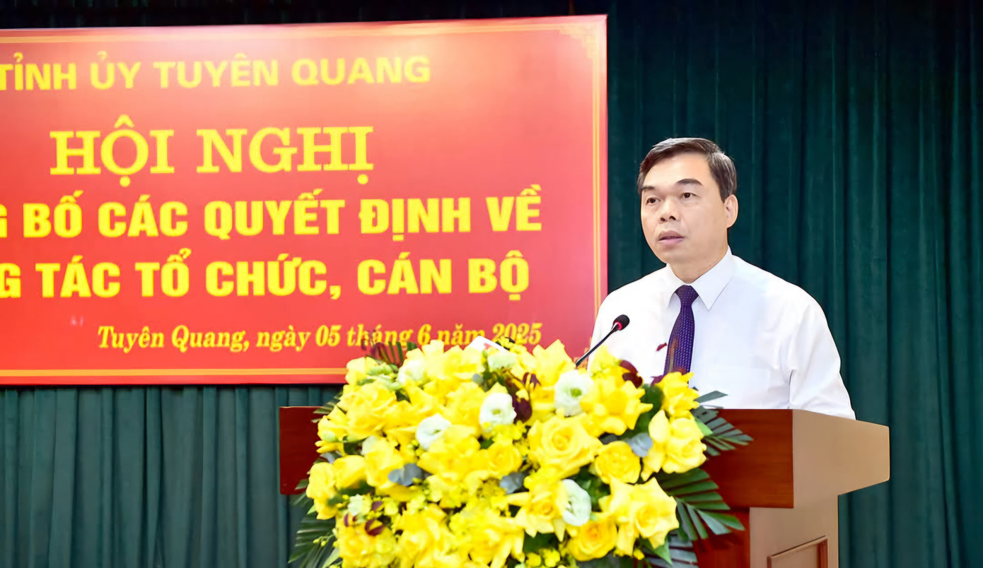Ông Ma Thế Hồng - Phó Bí thư Tỉnh ủy Tuyên Quang phát biểu tại hội nghị. Ảnh: Báo Tuyên Quang Ông Ma Thế Hồng - Phó Bí thư Tỉnh ủy Tuyên Quang phát biểu tại hội nghị. Ảnh: Báo Tuyên Quang