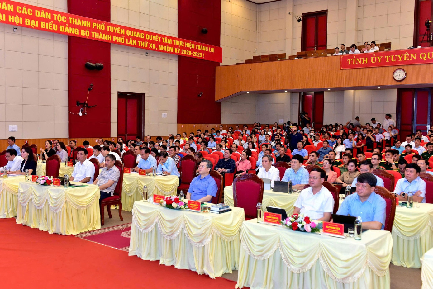 Quang cảnh hội nghị. Ảnh: TQ