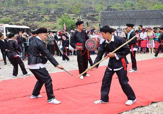 Nhiều chương trình, hoạt động đặc sắc diễn ra trong suốt lễ hội. Nhiều chương trình, hoạt động đặc sắc diễn ra trong suốt lễ hội.