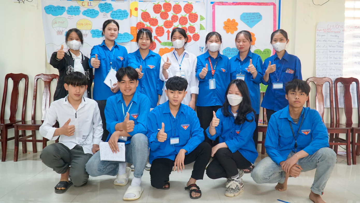 Thanh niên huyện Vân Hồ, Sơn La trong một buổi tập huấn về bình đẳng giới. Thanh niên huyện Vân Hồ, Sơn La trong một buổi tập huấn về bình đẳng giới.