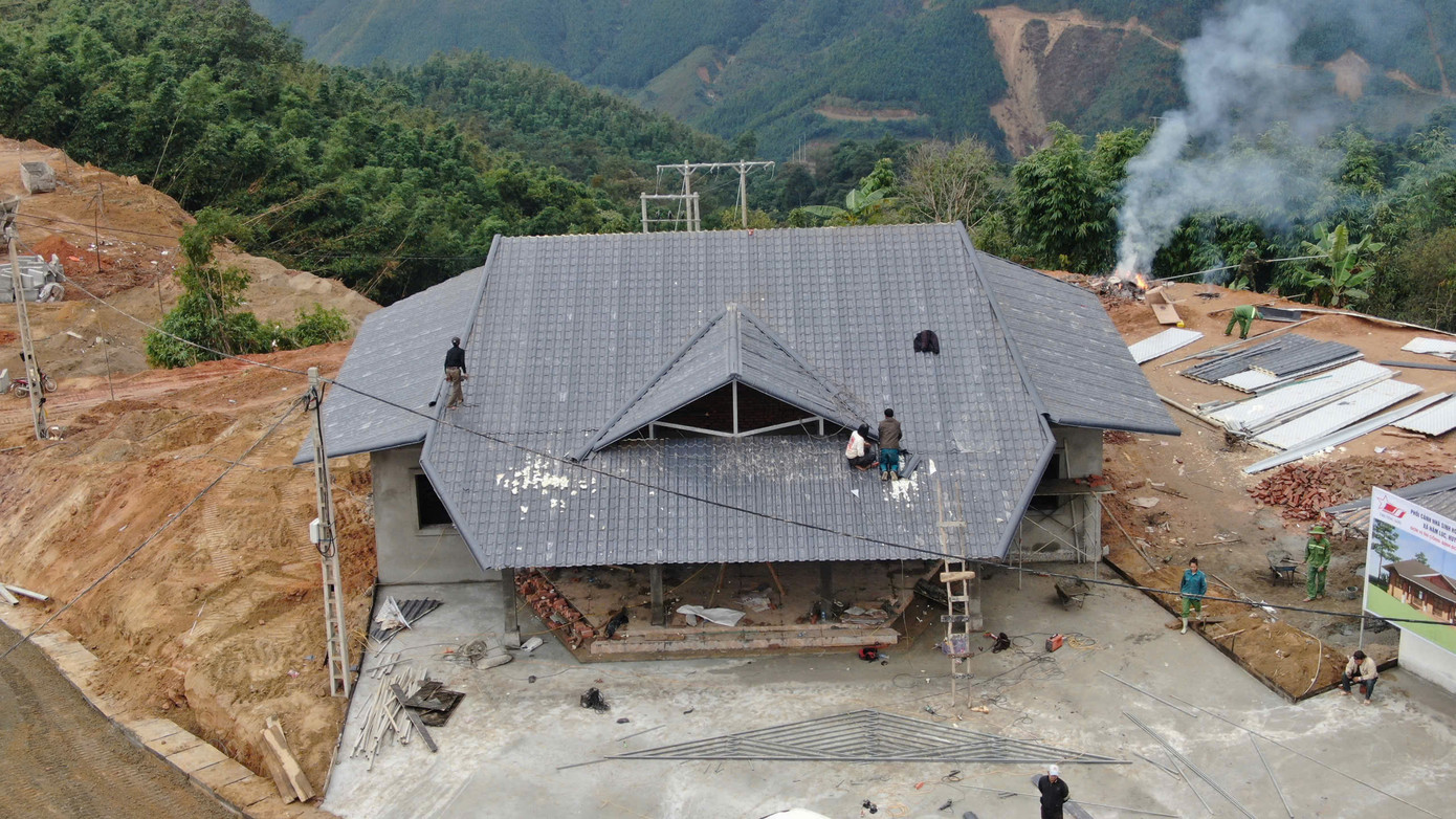 Khu tái định cư Nậm Tông rộng 4ha, gồm 15 căn nhà cùng với nhà văn hóa và điểm trường.