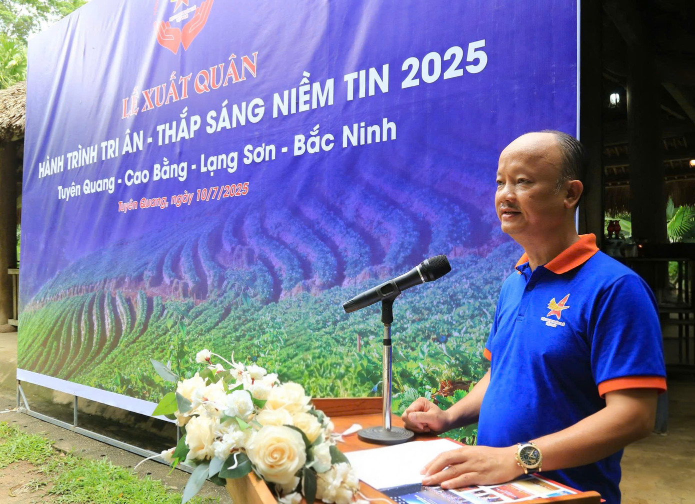 Anh Nguyễn Hồng Phong - Phó Chủ tịch Hội Doanh nhân trẻ Việt Nam phát biểu tại Lễ xuất quân.