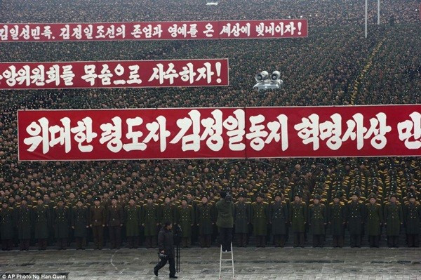 Màn diễu binh chào mừng sự kiện phóng tên lửa thành công vào tháng 12 vừa qua