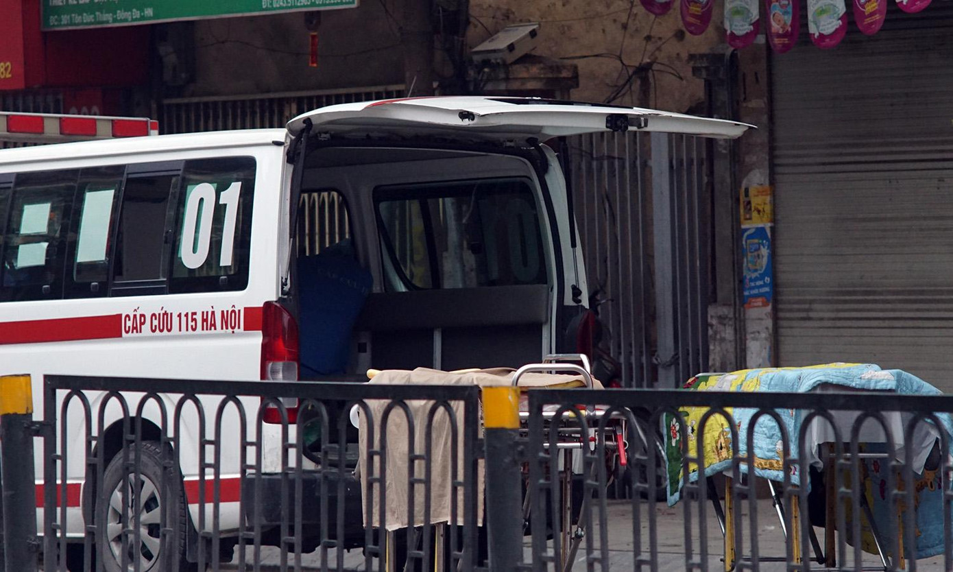 Tuy nhiên, sau khi dập tắt đám cháy, lực lượng chức năng phát hiện cả bốn người bên trong ngôi nhà đã tử vong. Trong số các nạn nhân có một người đang mang bầu. Tuy nhiên, sau khi dập tắt đám cháy, lực lượng chức năng phát hiện cả bốn người bên trong ngôi nhà đã tử vong. Trong số các nạn nhân có một người đang mang bầu.