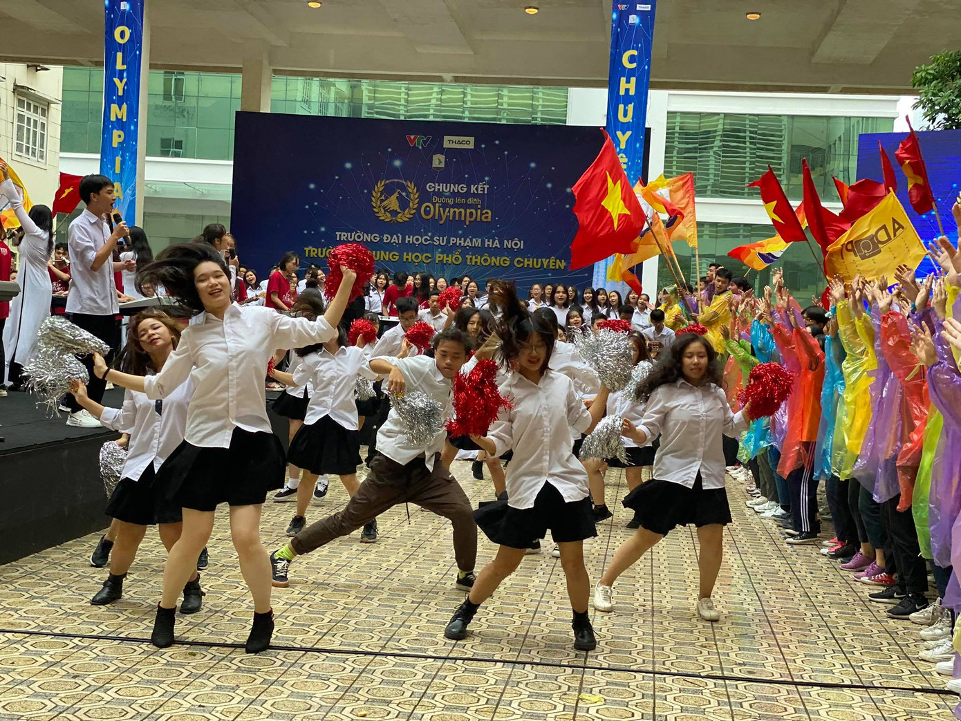 Nữ sinh Ninh Bình vô địch Đường lên đỉnh Olympia năm thứ 20 ảnh 21