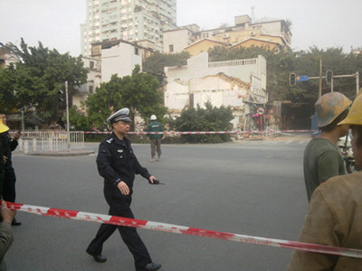 Cảnh sát phong tỏa hiện trường