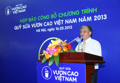 Ông Doãn Mậu Diệp - thứ trưởng bộ lao động thương binh và xã hội phát biểu tại chương trình