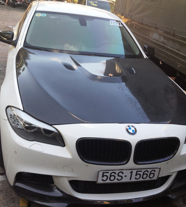 Chiếc xe dùng bắt cóc bà Hoàng. Chiếc xe dùng bắt cóc bà Hoàng