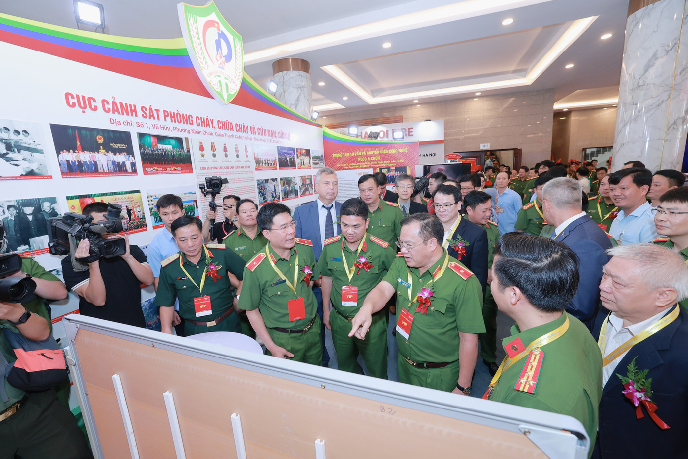 490 gian hàng trưng bày các sản phẩm tại triển lãm. 490 gian hàng trưng bày các sản phẩm tại triển lãm.