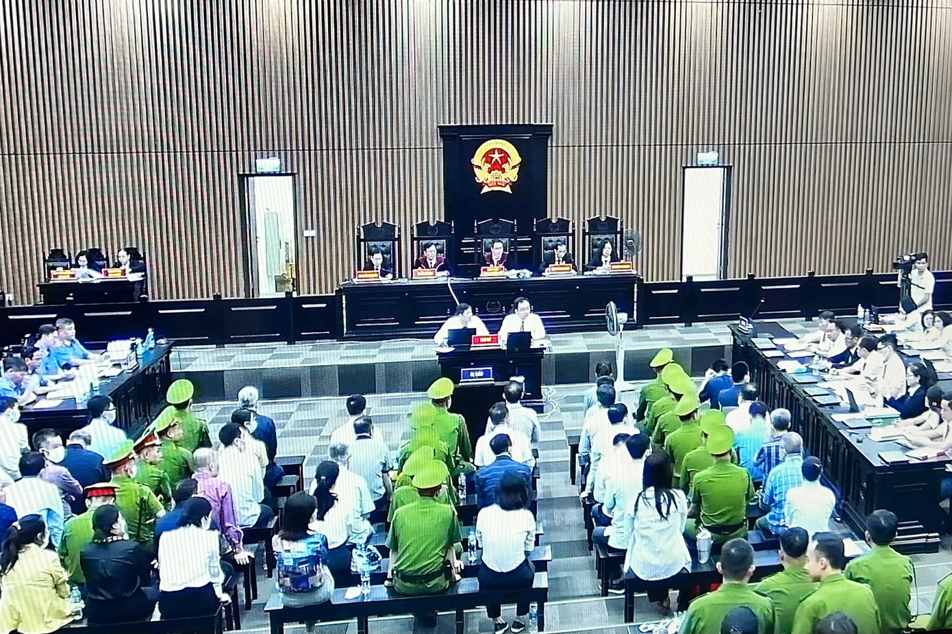 Phiên toà xét xử vụ án "chuyến bay giải cứu". Ảnh Như Ý Phiên toà xét xử vụ án "chuyến bay giải cứu". Ảnh Như Ý