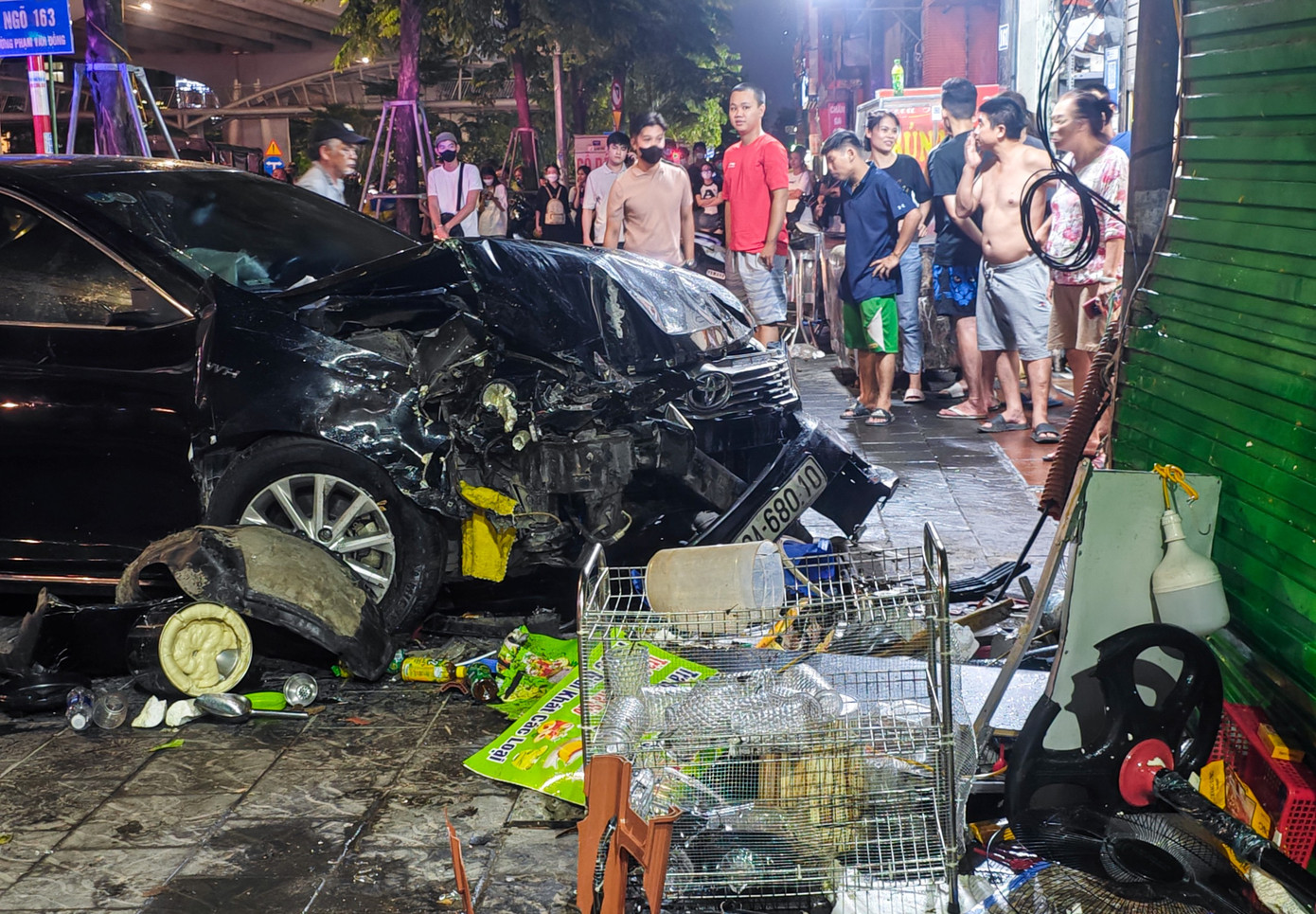 Hiện trường vụ tai nạn. Hiện trường vụ tai nạn.