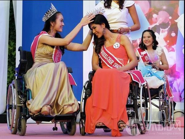 Cuộc thi Hoa hậu xe lăn Thái Lan 2013 vừa được tổ chức thu hút nhiều thí sinh tham dự