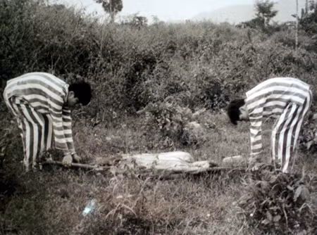 Dựng lại hiện trường vụ giết người trong rừng ở Đắk Lắk