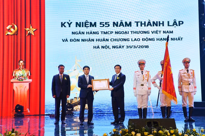 Vietcombank phải trở thành ngân hàng sức mạnh có tầm khu vực ảnh 2