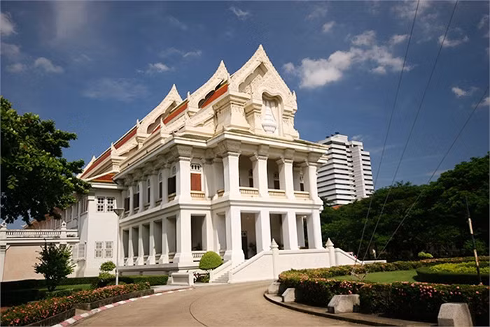 ĐH Chulalongkorn đã trao bằng danh dự cho các nguyên thủ quốc gia và các quan chức quốc tế khác, trong đó có 2 tổng thống Mỹ