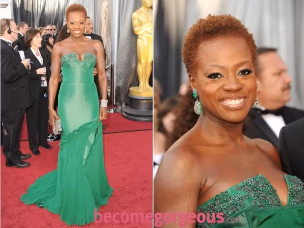 Angelina Jolie sang trọng trong chiếc đầm cúp ngực bằng nhung đen của Atelier Versace. Đường xẻ cao, khoe đôi chân dài, tôn thêm nét quyến rũ. Nữ diễn viên Michelle Williams đến với thảm đỏ Oscar năm 2012 trong bộ váy thướt tha màu đỏ rực rỡ của Louis Vuitton. "Nửa kia" của George Clooney là Stacy Kiebler lộng lẫy trong chiếc váy Marchesa vàng ánh kim, thiết kế của Marchesa rất sang trọng và nữ tính từ những tạo hình, xếp nếp rất gợi cảm. Jennifer Lopez mặc chiếc váy của Zuhair Murad, chiếc đầm ôm sát cơ thể cùng những đường kẻ đơn giản của chất liệu càng làm tăng vẻ đẹp của cô. Nữ diễn viên Rose Byrne ấn tượng trong chiếc đầm lệch vai màu đen long lanh của Vivienne Westwood. Jessica Chastain xuất hiện trong chiếc đầm sang trọng của Alexander McQueen. Những họa tiết hoa văn được thêu tỉ mỉ là nét ấn tượng trên thiết kế tuyệt vời này. Viola Davis tràn đầy sức sống trong chiếc đầm màu xanh lá cây của Vera Wang