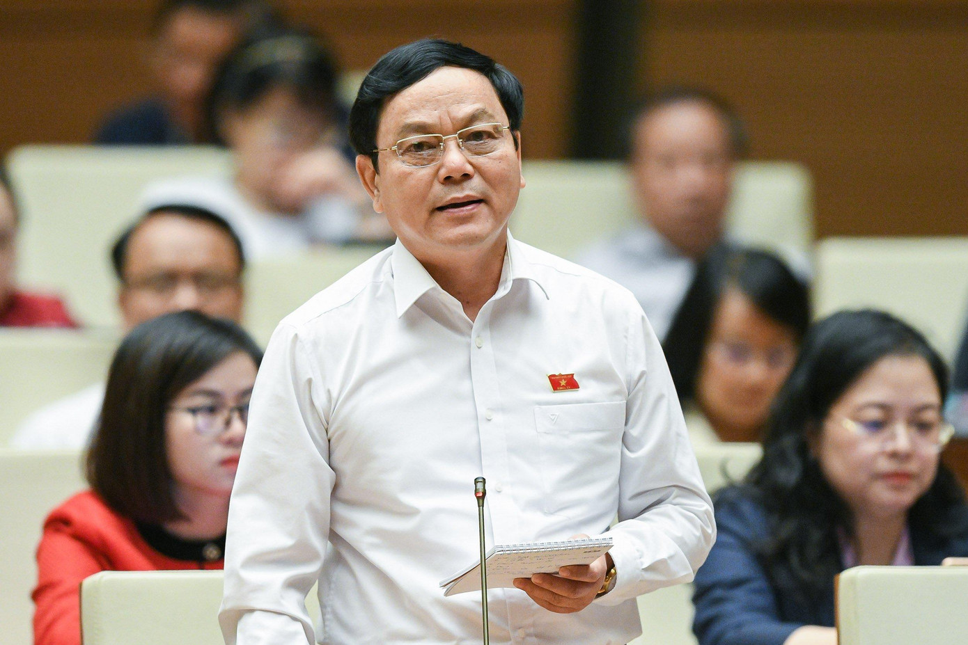 Đại biểu Hoàng Đức Thắng (Quảng Trị) Đại biểu Hoàng Đức Thắng (Quảng Trị)