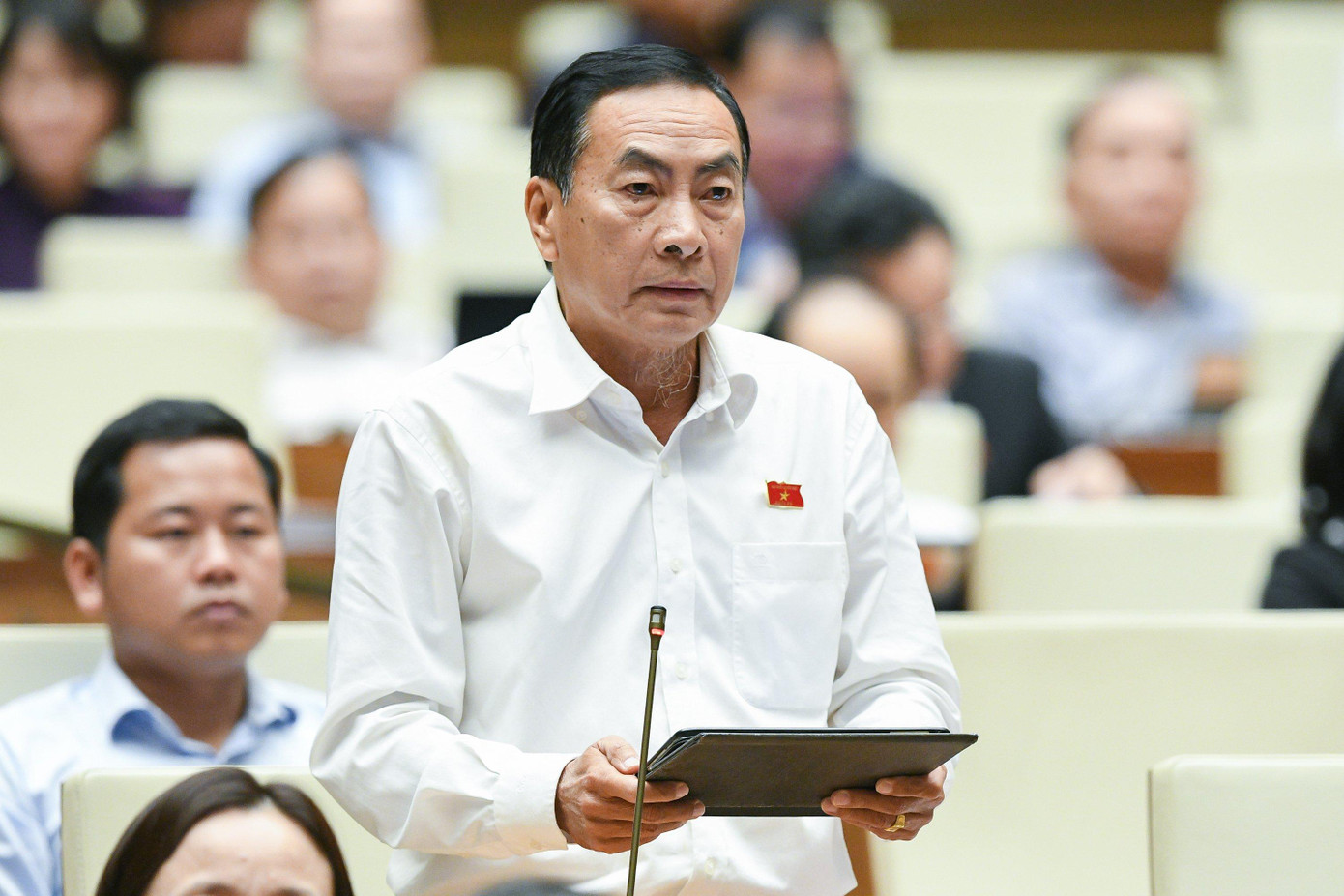 ĐB Phạm Văn Hòa (đoàn Đồng Tháp). Ảnh Như Ý