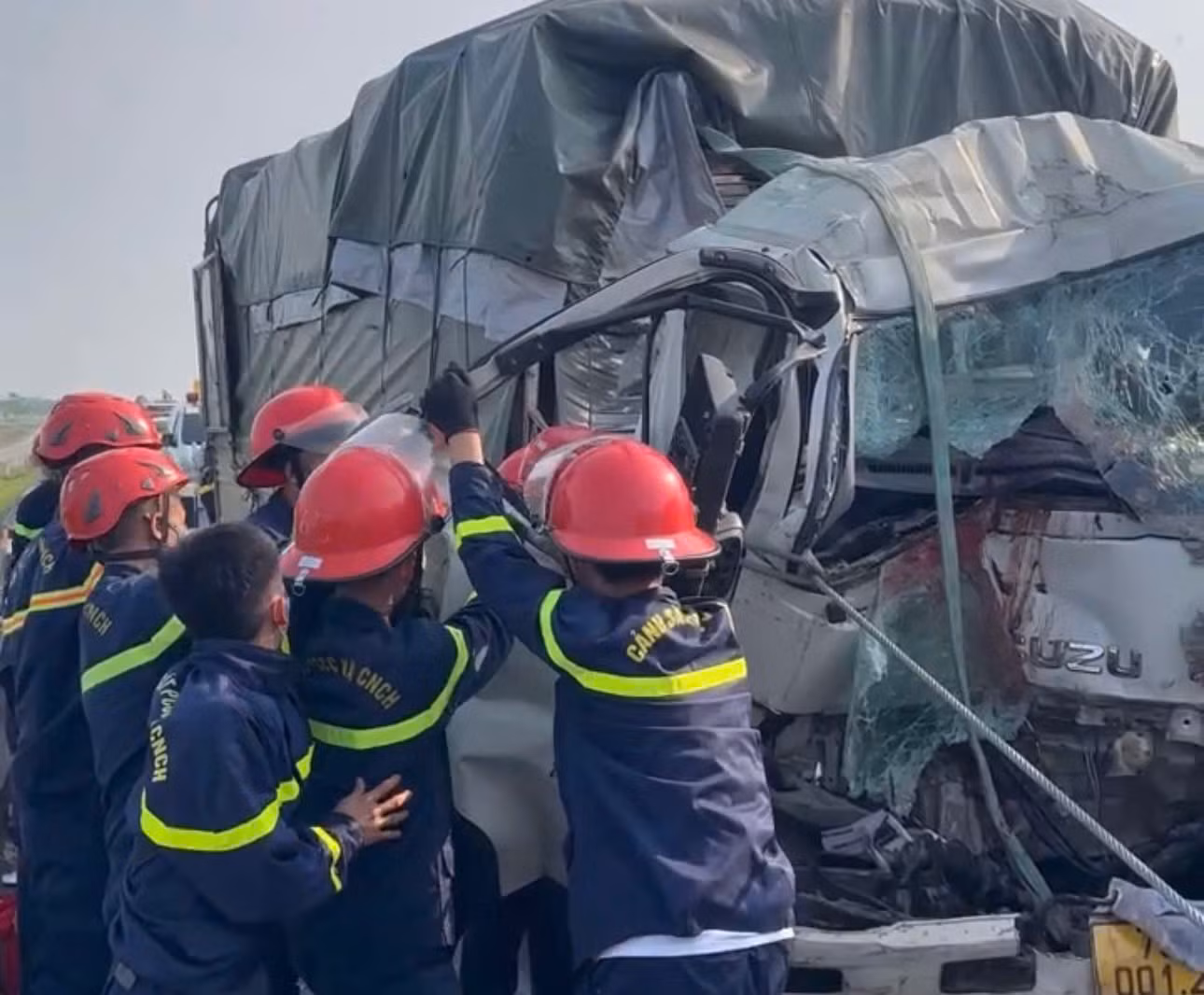 Hiện vụ việc đang được lực lượng chức năng điều tra, xử lý.