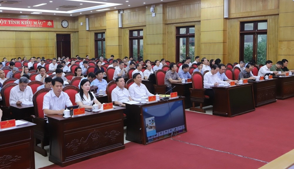 Các đại biểu tham dự hội nghị Các đại biểu tham dự hội nghị