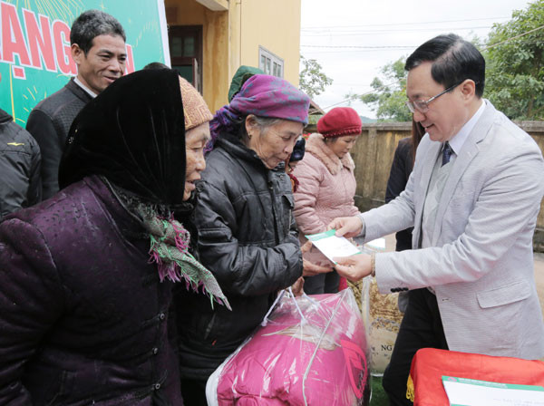 Mang về những mùa Xuân yêu thương ảnh 2