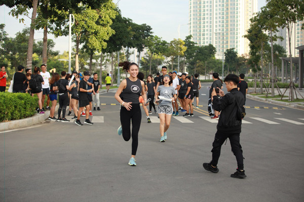 Adidas Runners Saigon Trải nghiệm giày chạy bộ ứng dụng công nghệ NASA ảnh 3