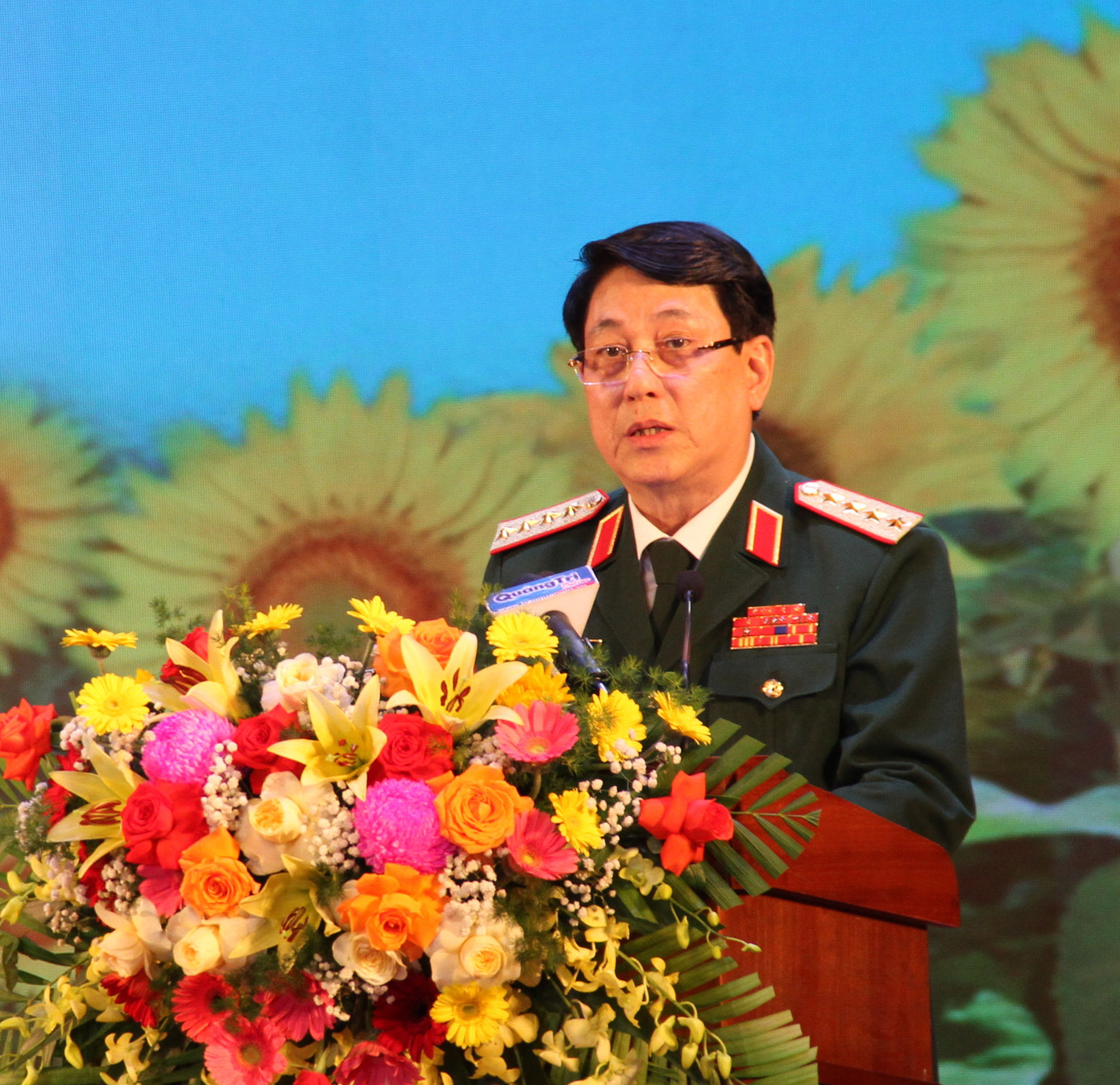 Đại tướng Lương Cường, Ủy viên Bộ Chính trị, Ủy viên Thường vụ Quân ủy Trung ương, Chủ nhiệm Tổng cục Chính trị Quân đội nhân dân Việt Nam, phát biểu tại lễ kỷ niệm. Ảnh: Minh Đức Đại tướng Lương Cường, Ủy viên Bộ Chính trị, Ủy viên Thường vụ Quân ủy Trung ương, Chủ nhiệm Tổng cục Chính trị Quân đội nhân dân Việt Nam, phát biểu tại lễ kỷ niệm. Ảnh: Minh Đức