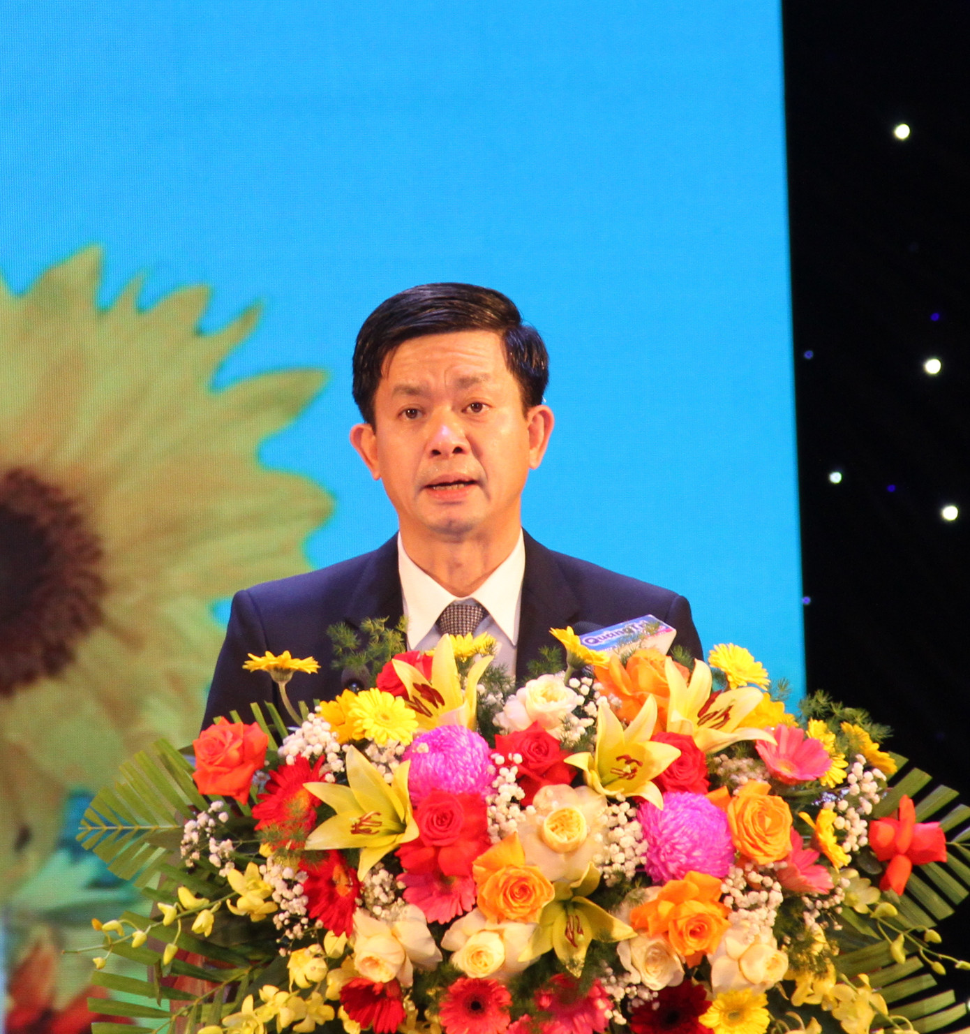 Bí thư Tỉnh ủy, Trưởng đoàn ĐBQH tỉnh Quảng Trị Lê Quang Tùng đọc diễn văn tại Lễ kỷ niệm 100 năm Ngày sinh Đại tướng Đoàn Khuê. Bí thư Tỉnh ủy, Trưởng đoàn ĐBQH tỉnh Quảng Trị Lê Quang Tùng đọc diễn văn tại Lễ kỷ niệm 100 năm Ngày sinh Đại tướng Đoàn Khuê.